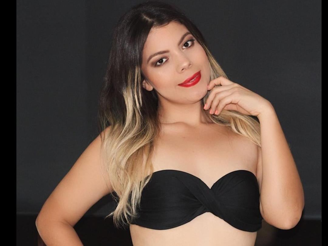 Foto de perfil de modelo de webcam de KhatySaenz 