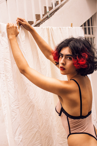 Performer OnlyFrida Photo 6