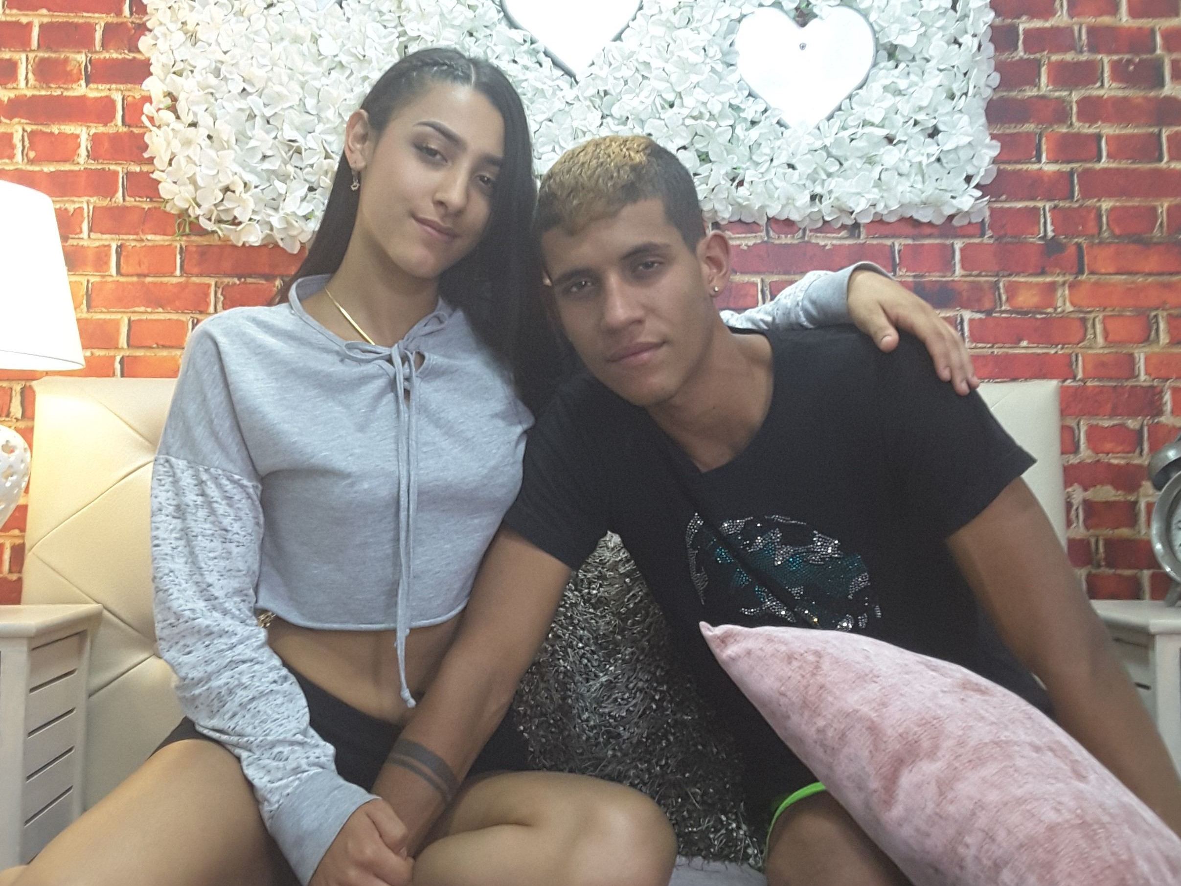 Image de profil du modèle de webcam sexonfire2