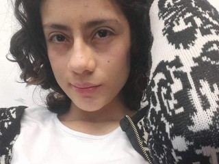 Imagen de perfil de modelo de cámara web de Nievita