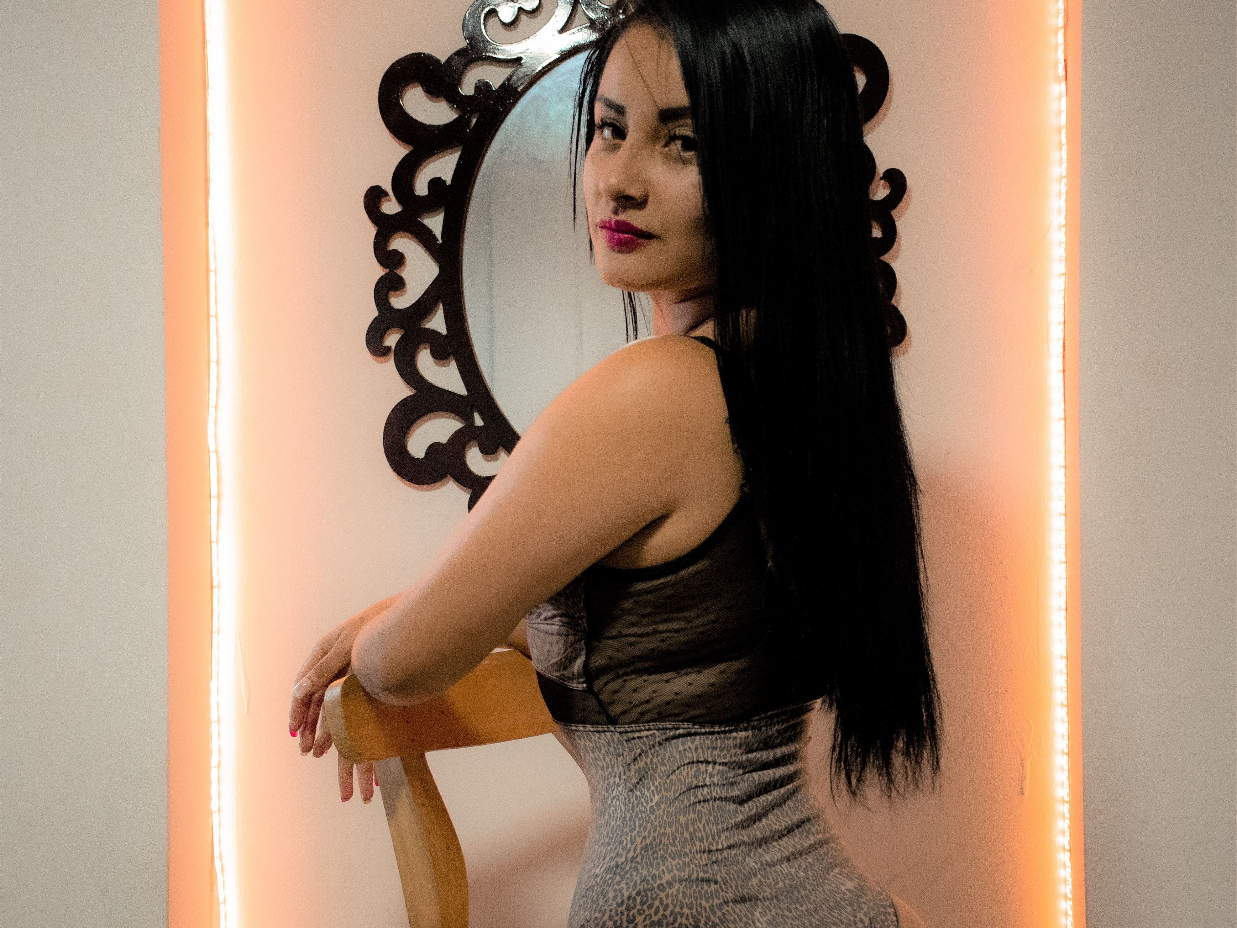 Image de profil du modèle de webcam anny_rivers