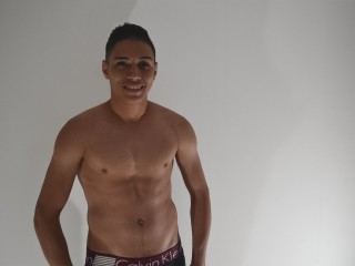 Image de profil du modèle de webcam Richard69
