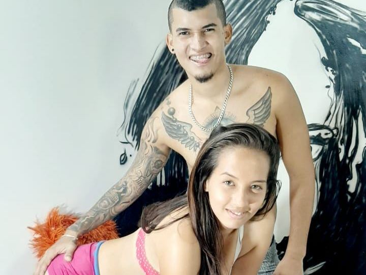 aleska_and_lobo profielfoto van cam model 