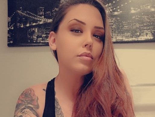 Image de profil du modèle de webcam Alyssa_Heather