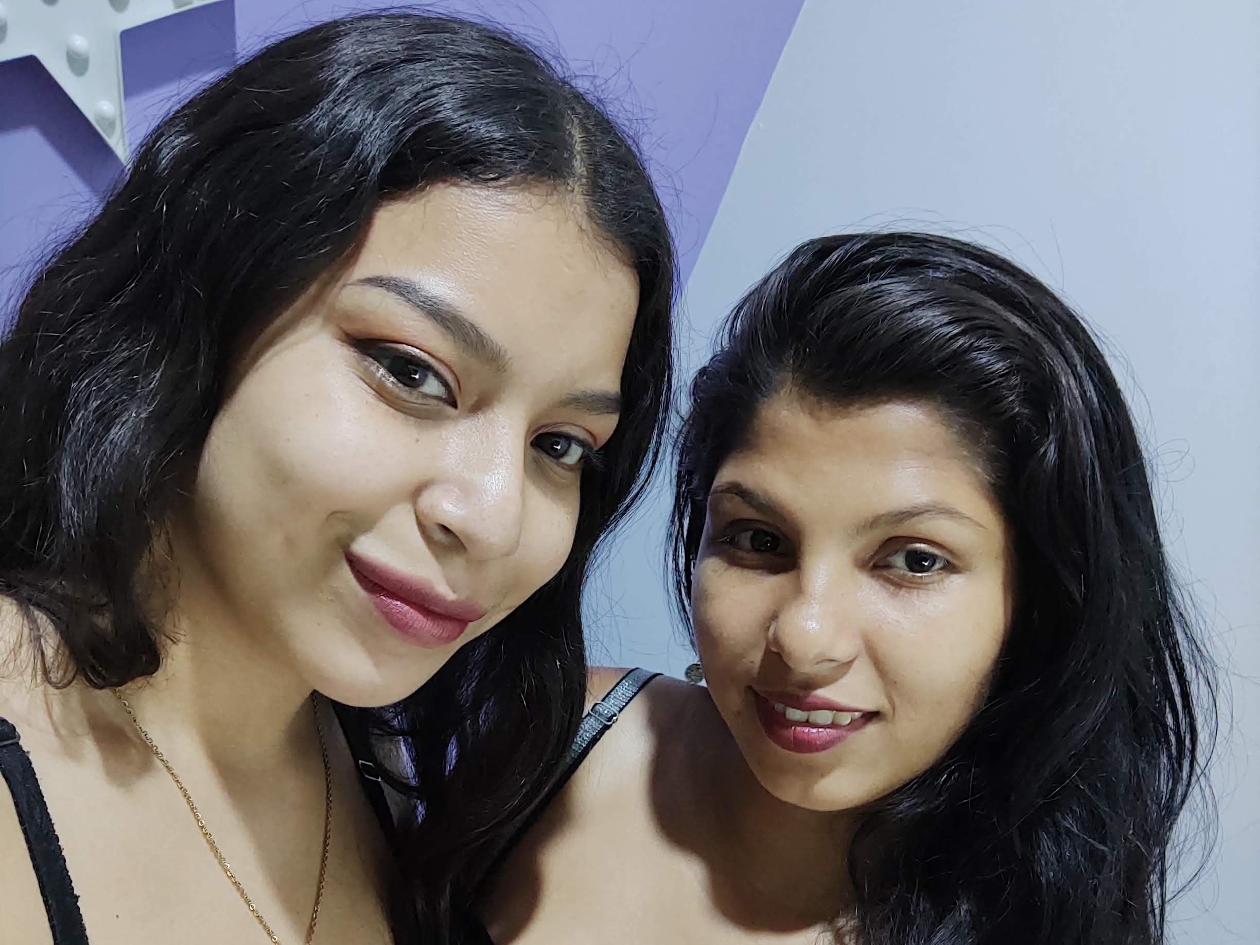 Foto de perfil de modelo de webcam de ThisIsMine 