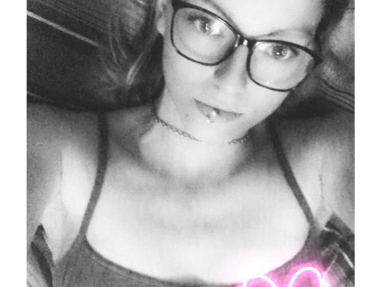 Ladylynxxx23 profilbild på webbkameramodell 
