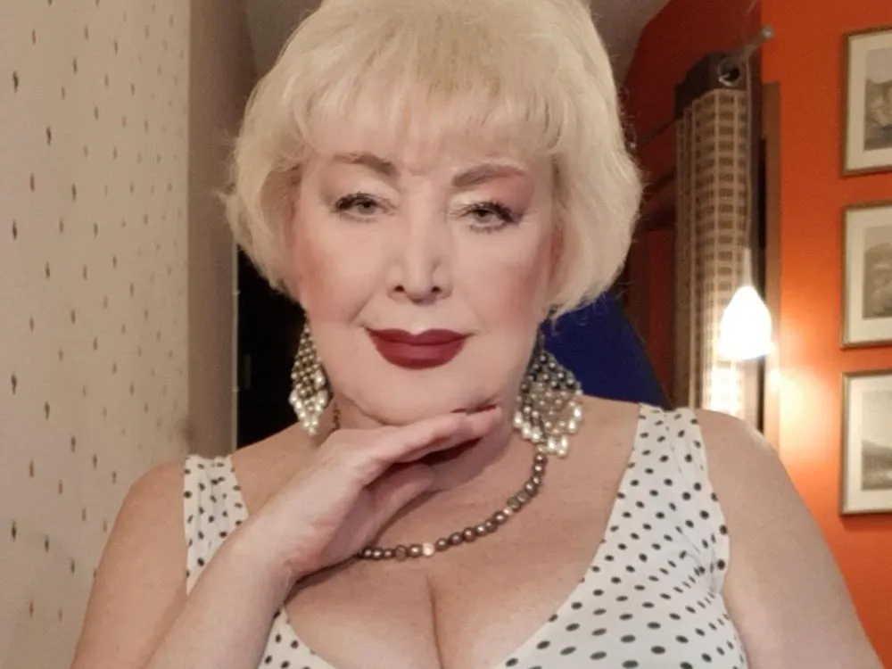 Image de profil du modèle de webcam ambersweetkiss