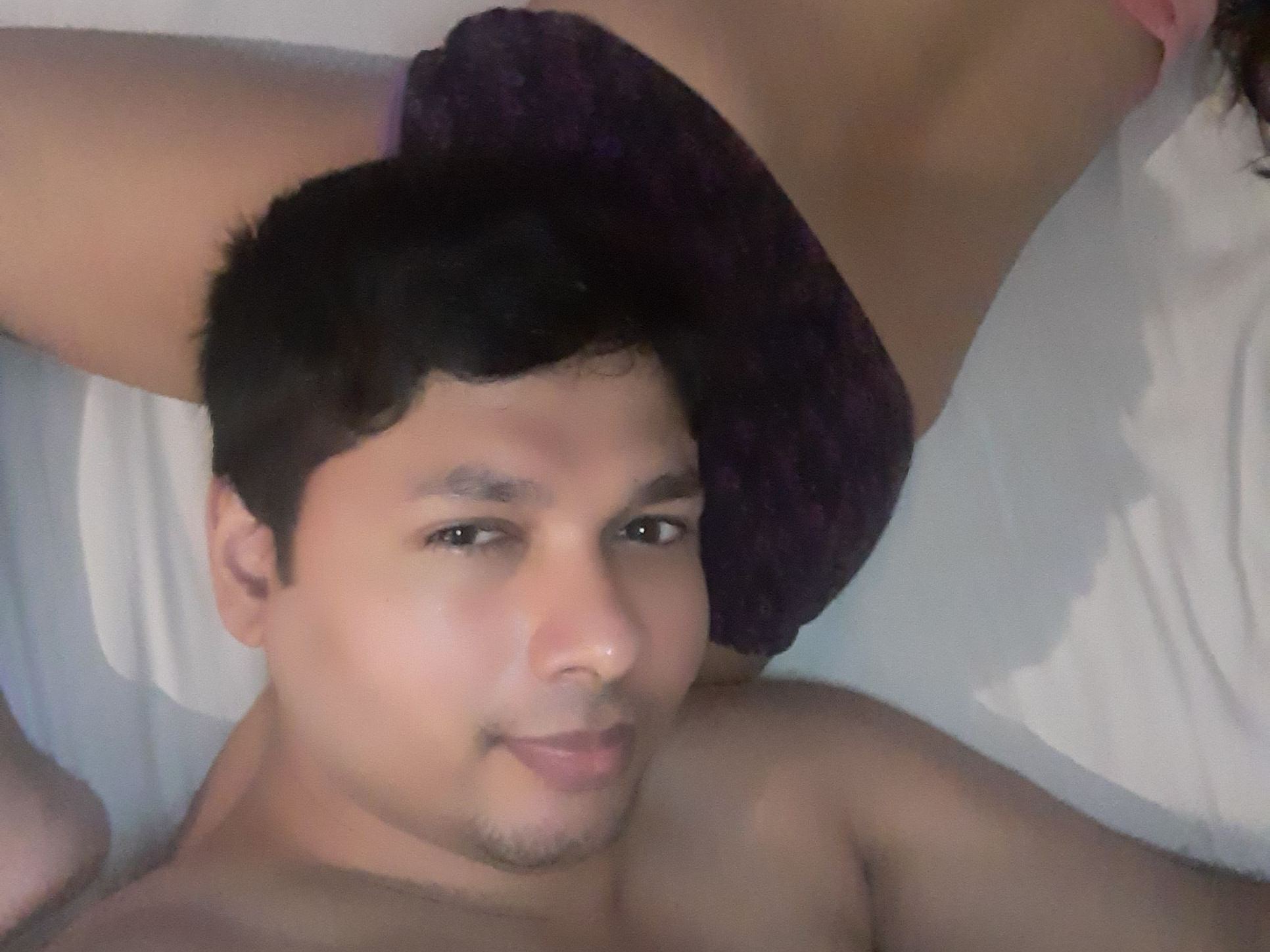 Image de profil du modèle de webcam Akhbin2019