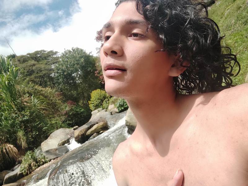 Performer Rey_Wez Photo 1