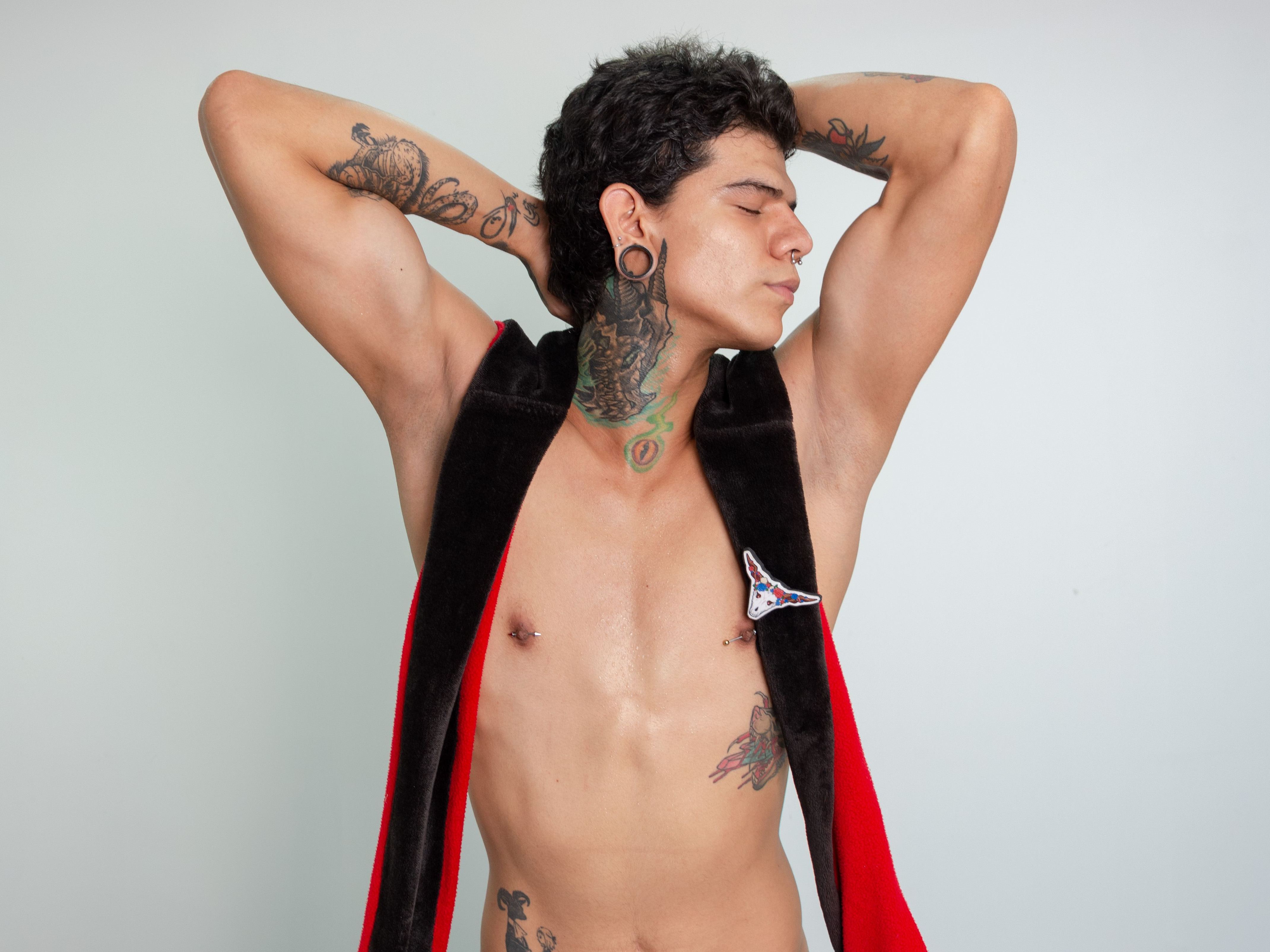 ZackWoms cam model profile picture 