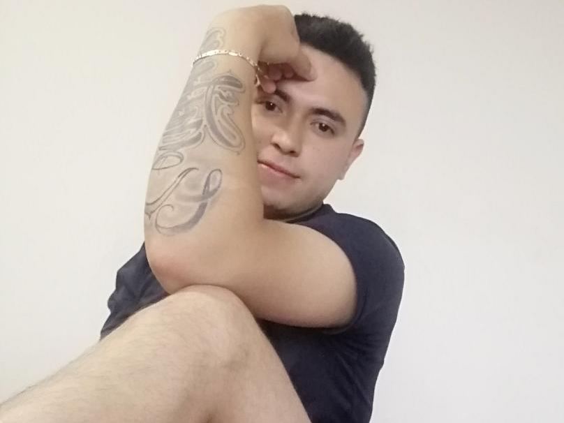 Josh_Lenyer cam model profile picture 