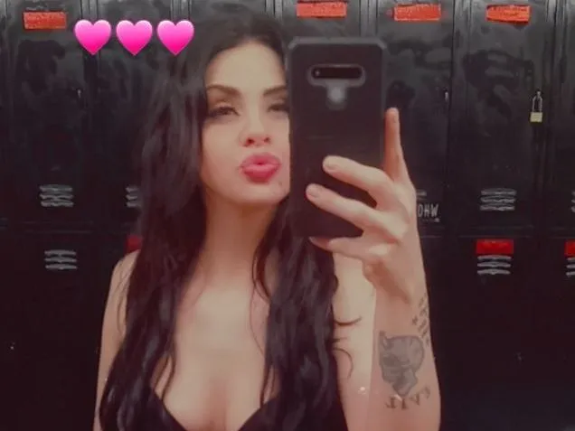 Image de profil du modèle de webcam LunaLovesYOUbaby