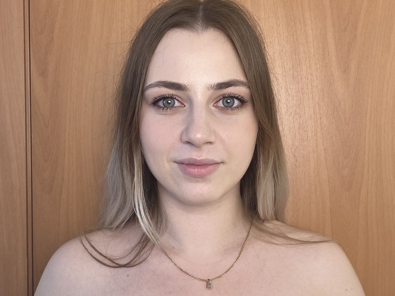 Imagen de perfil de modelo de cámara web de SamiraDeko