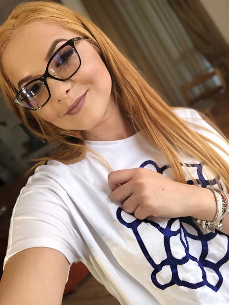 Performer AliciaBlair Photo 7