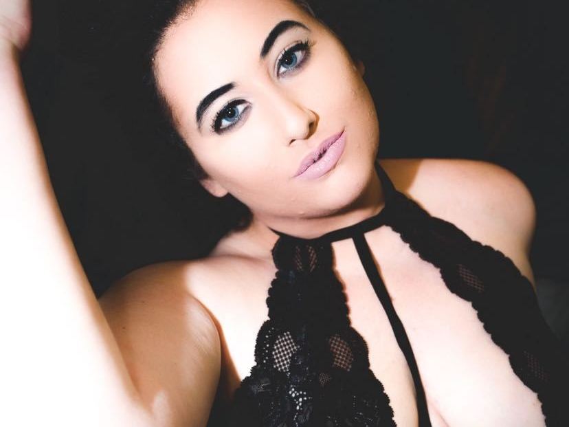 RenaeRivers immagine del profilo del modello di cam