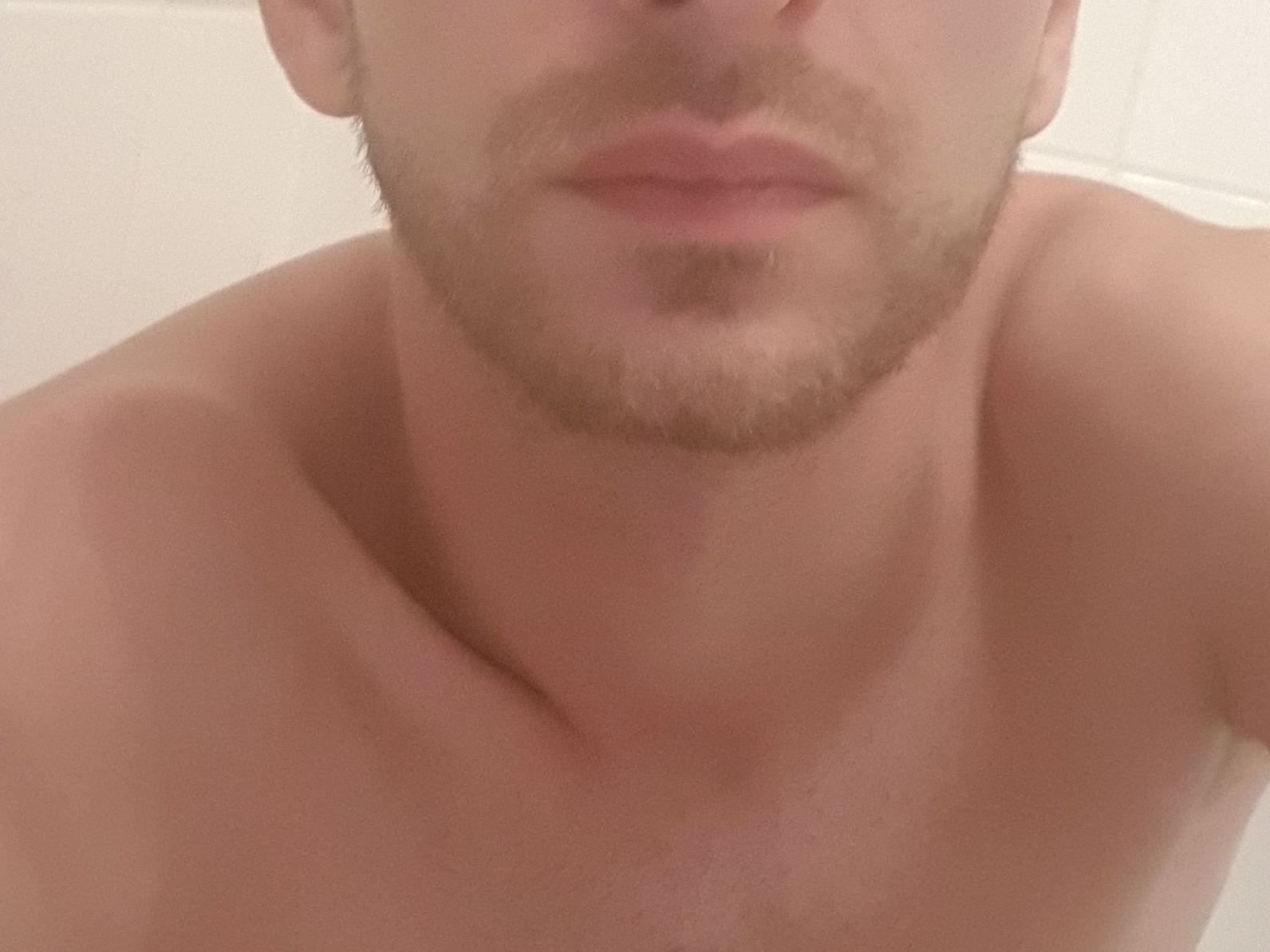 Image de profil du modèle de webcam Fuccbo100
