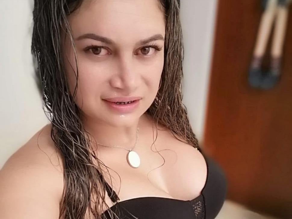 Imagen de perfil de modelo de cámara web de Valery_Foxsquirt