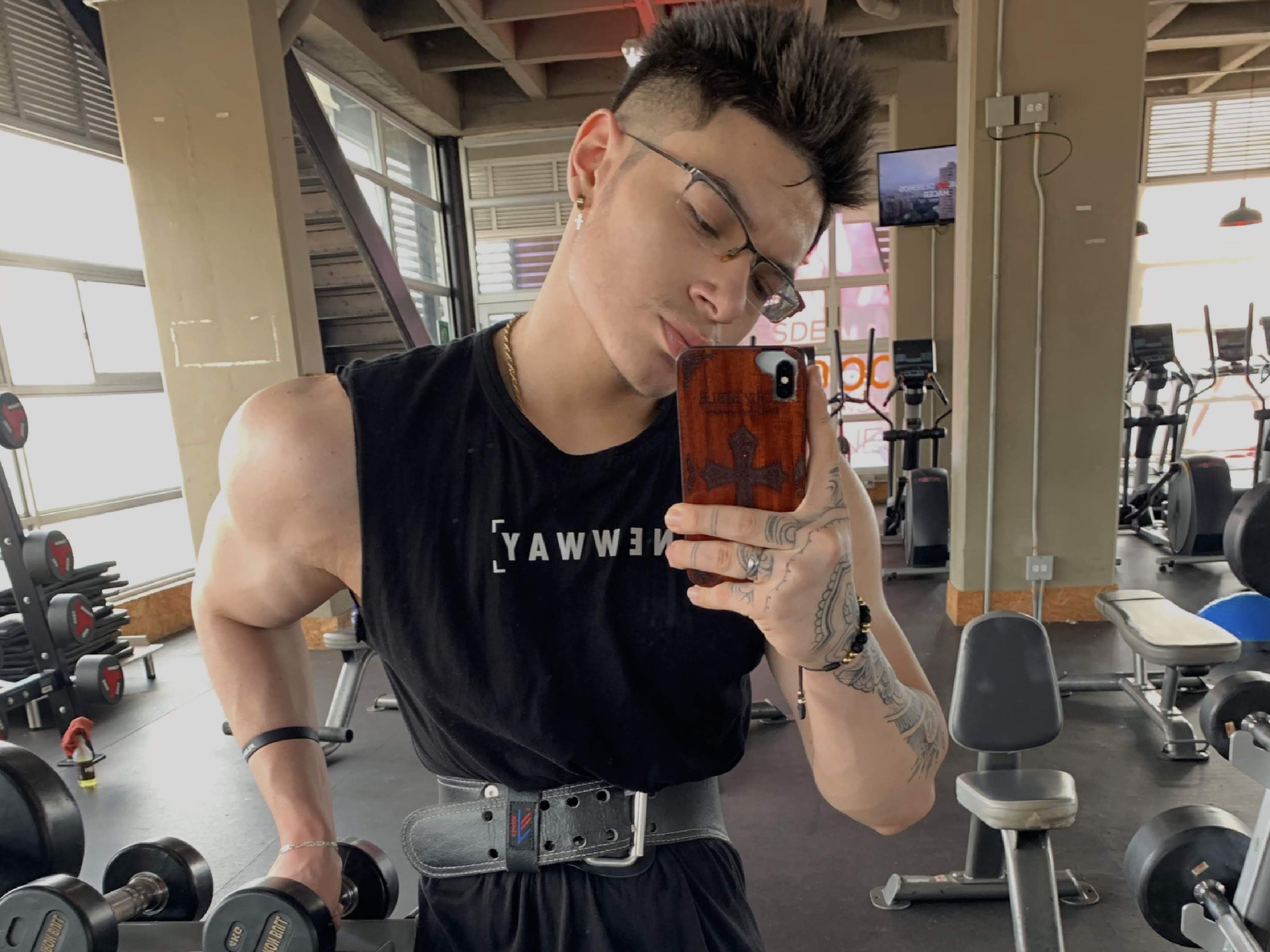 Foto de perfil de modelo de webcam de adam_duran 