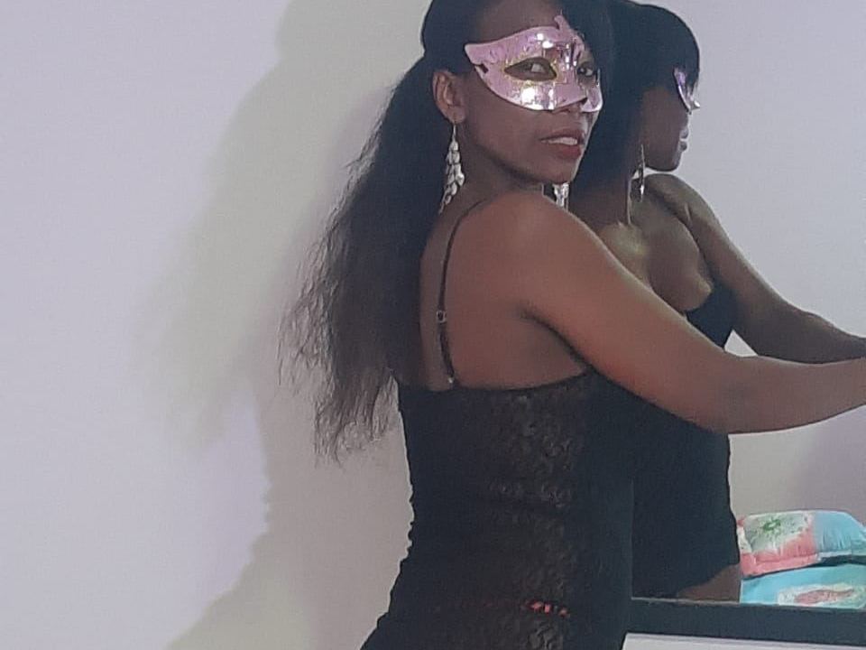 Image de profil du modèle de webcam BrianaFiquet29