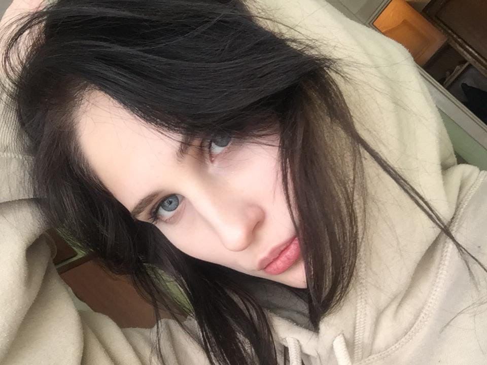Profilbilde av SmallHornybabe webkamera modell