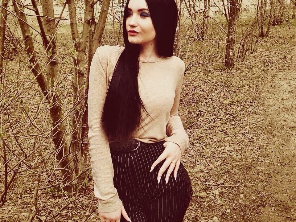 Imagen de perfil de modelo de cámara web de Teeny_Lilia