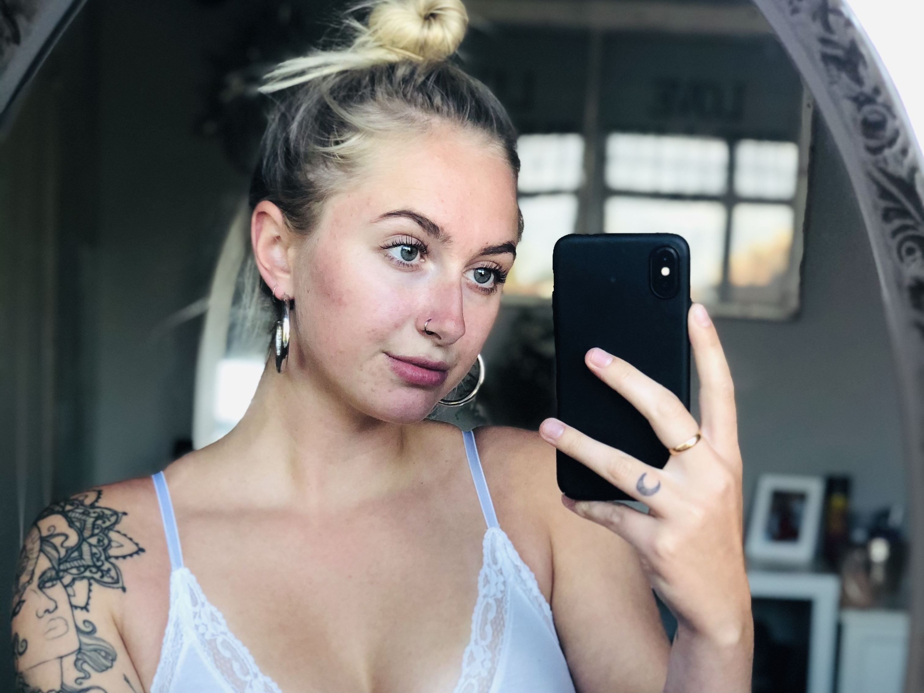 Image de profil du modèle de webcam Sapphsxo