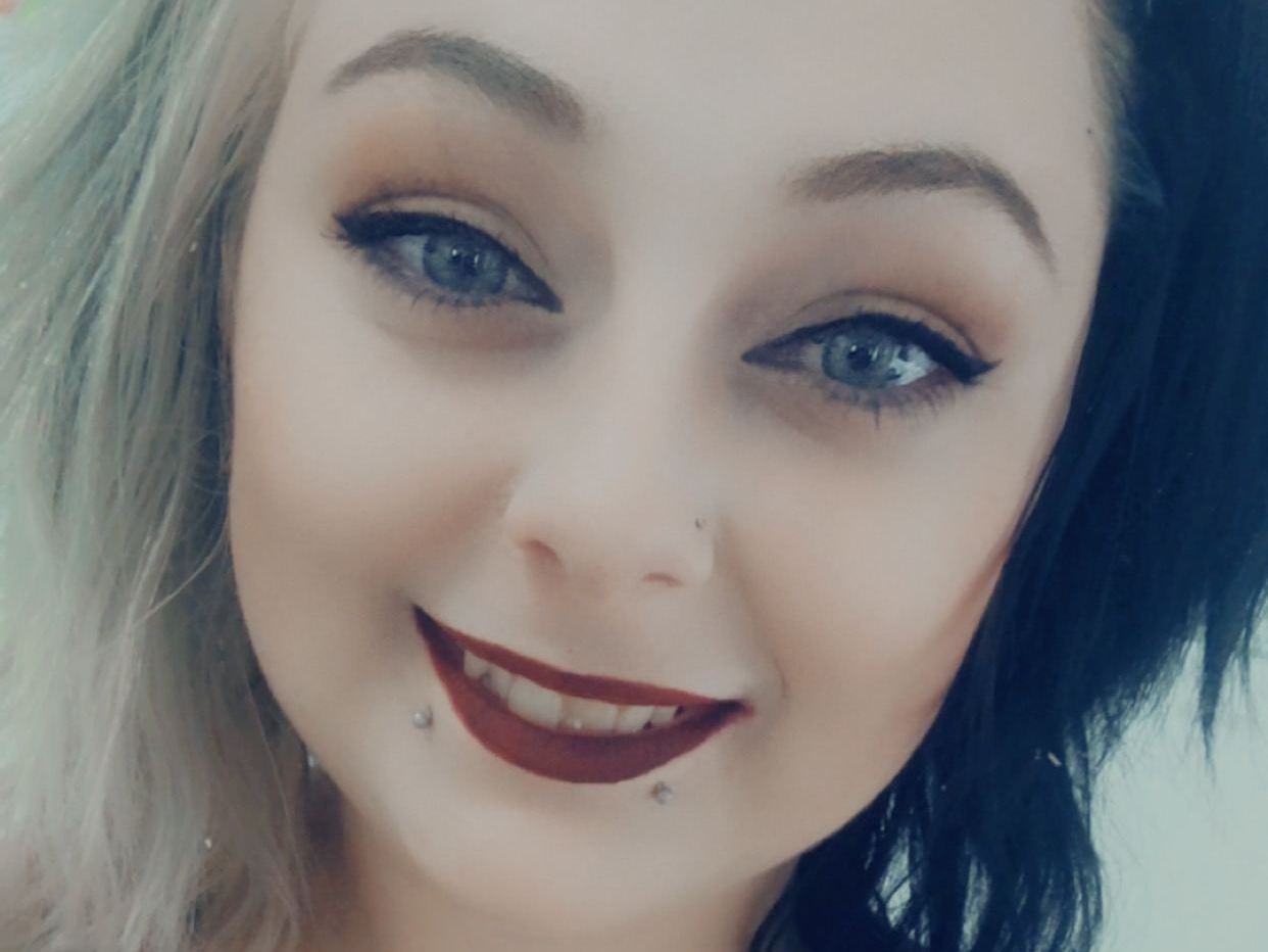 ZeldaKeller profielfoto van cam model 