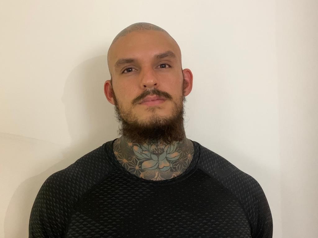 Vaining_Fine profilbild på webbkameramodell 