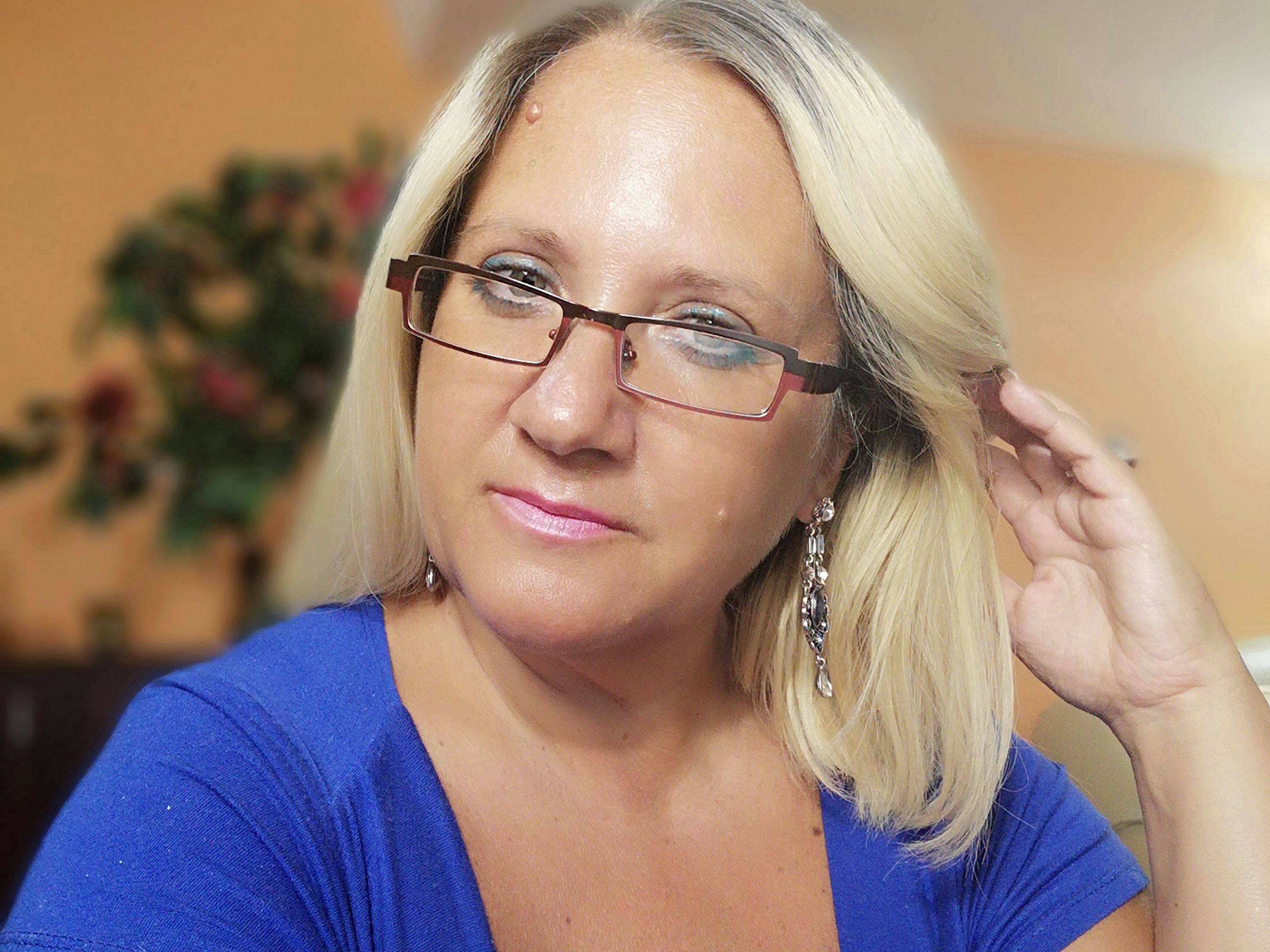 Image de profil du modèle de webcam Adrenay