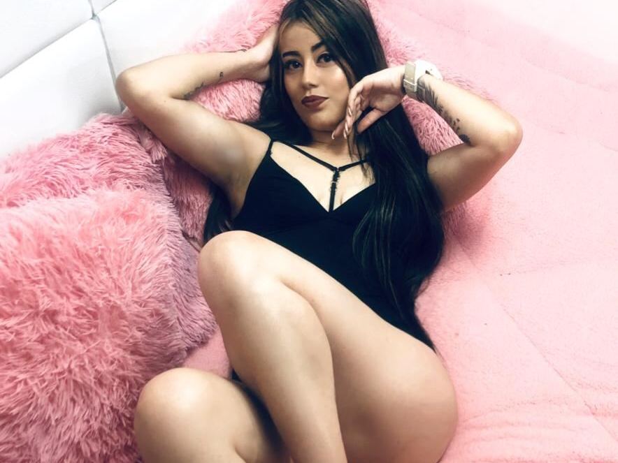 valerie_20 profilbild på webbkameramodell 