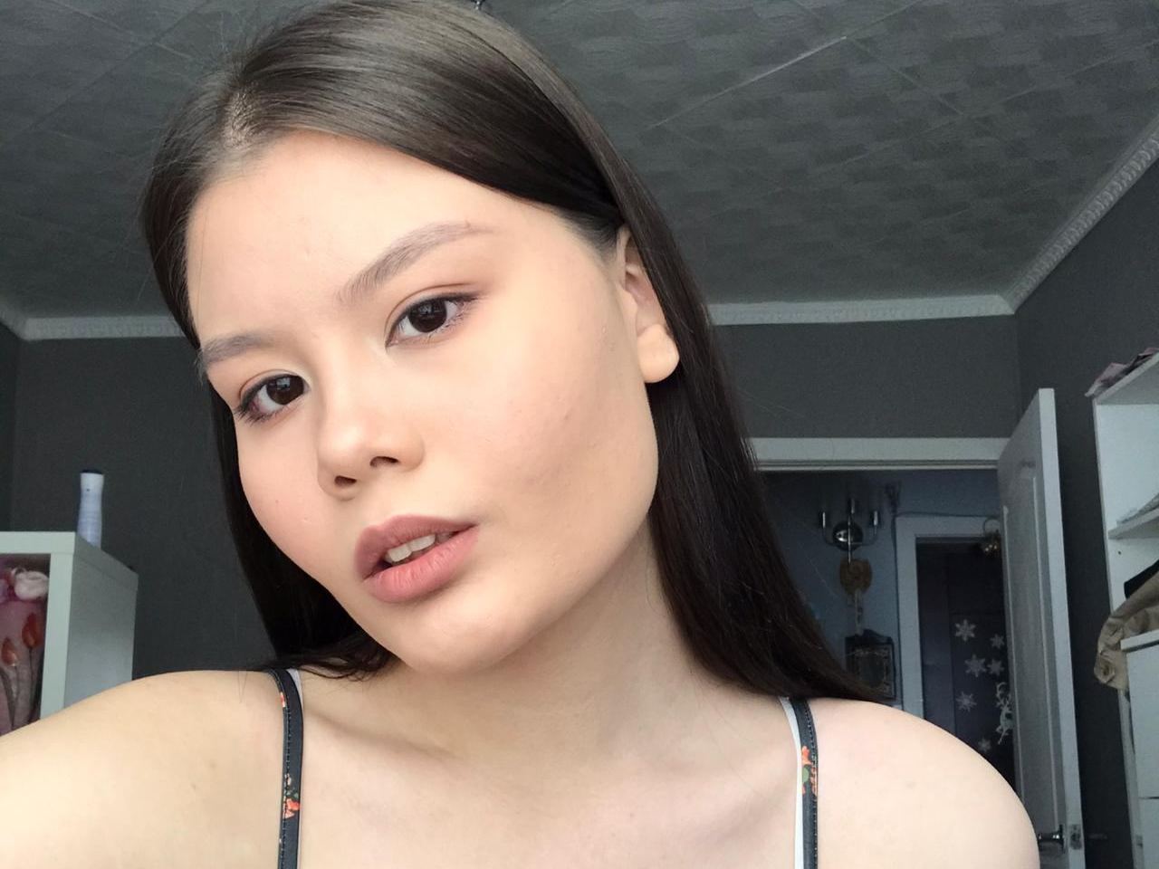 Image de profil du modèle de webcam AsianKitana