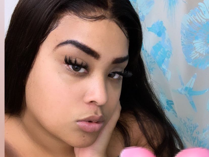 Imagen de perfil de modelo de cámara web de Sexiihennessey