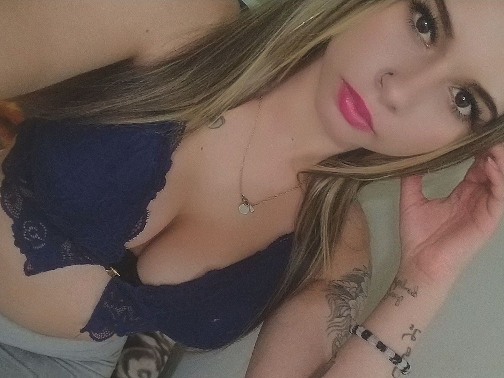 ZARAH_LOPEZ profilbild på webbkameramodell 