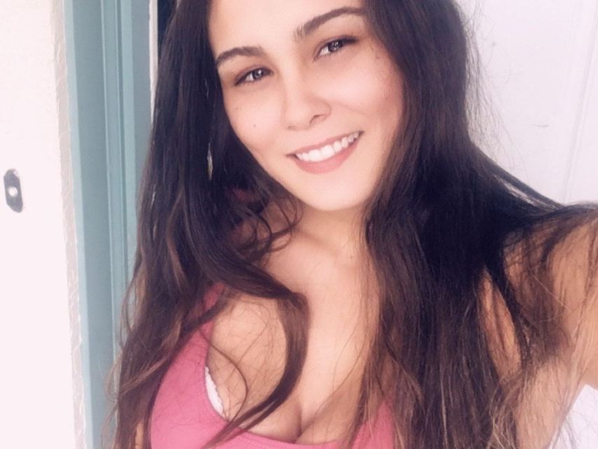Image de profil du modèle de webcam Kayybayyy