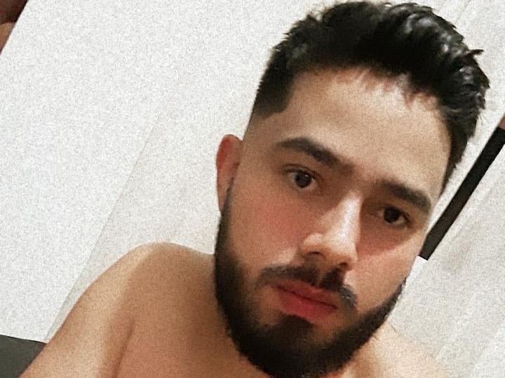 Image de profil du modèle de webcam AdaamHott