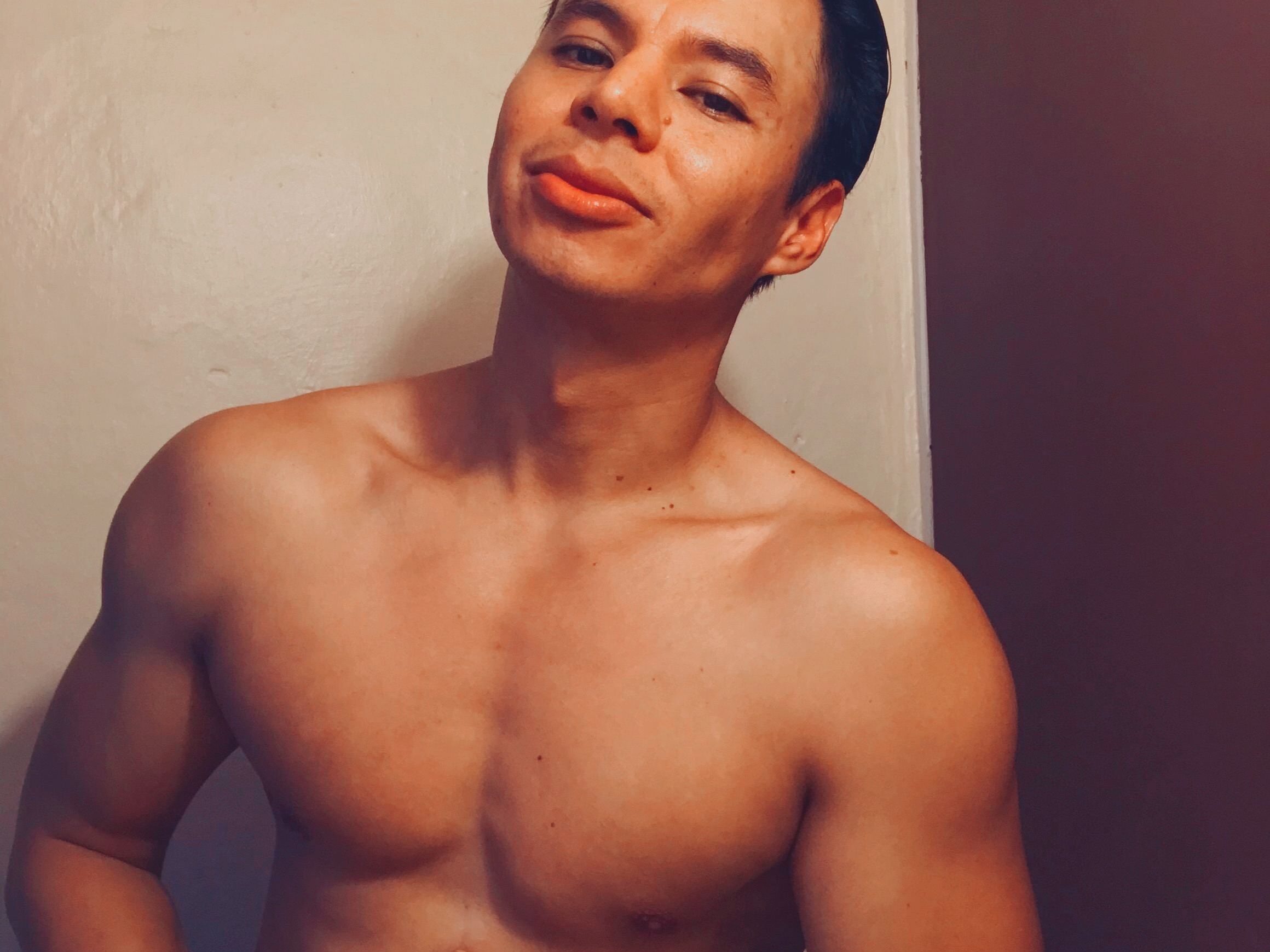 Foto de perfil de modelo de webcam de Emilianosexy 