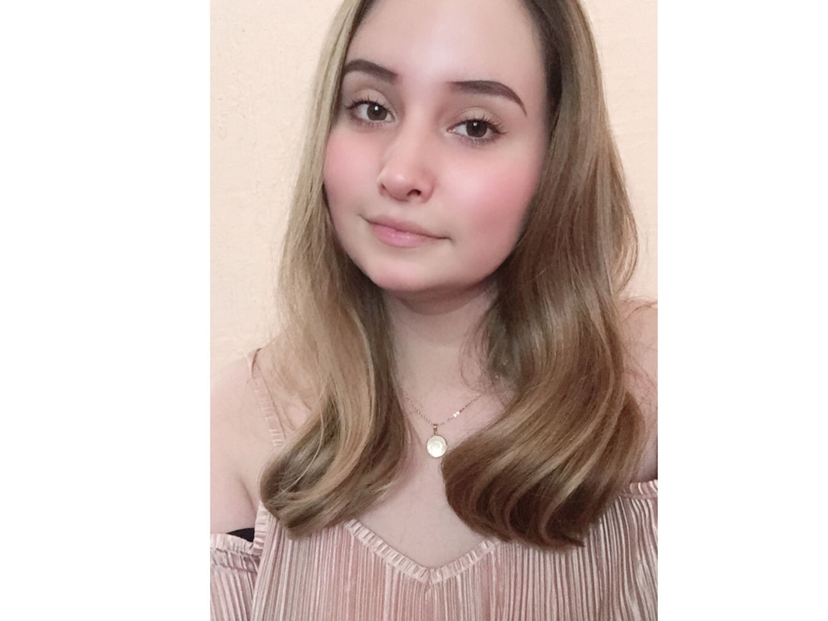Image de profil du modèle de webcam Lola010699