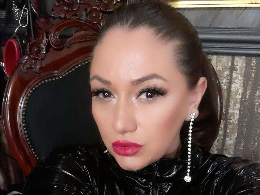 Foto de perfil de modelo de webcam de MikaelaWagner 