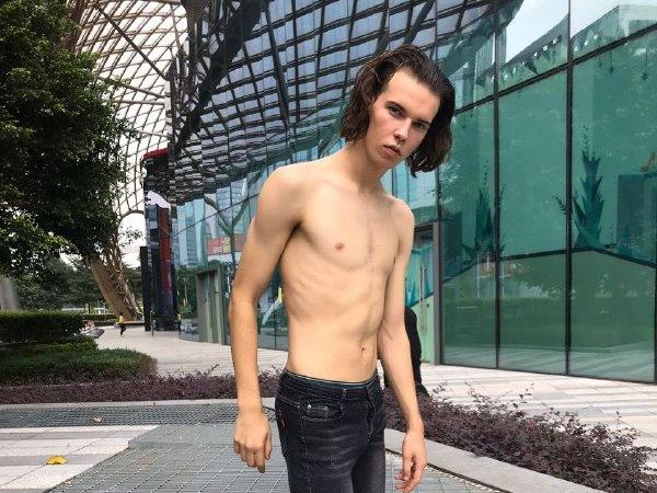 KalenModel immagine del profilo del modello di cam