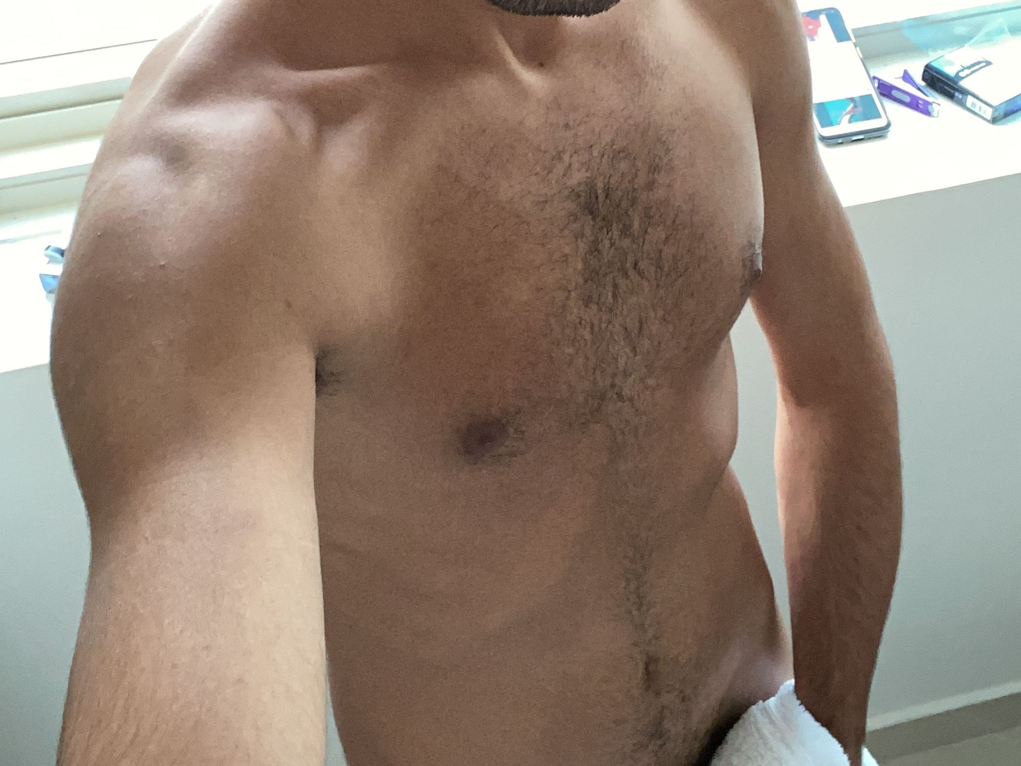 Imagen de perfil de modelo de cámara web de Emmet