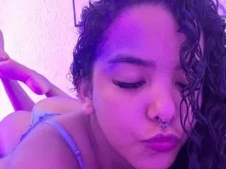 Foto de perfil de modelo de webcam de AasiiyahAnjum