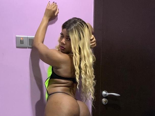 paradise_ebony18 Profilbild des Cam-Modells 