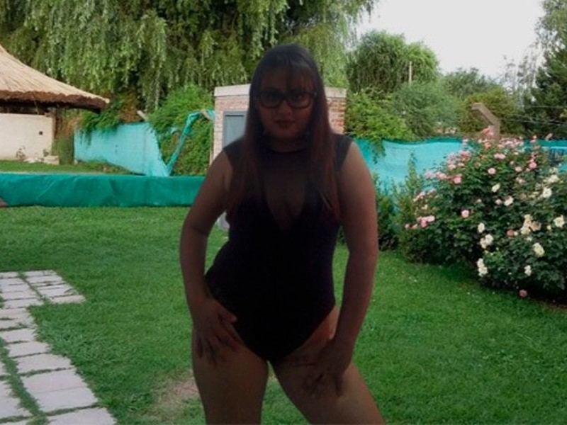 AlainaPeterson immagine del profilo del modello di cam