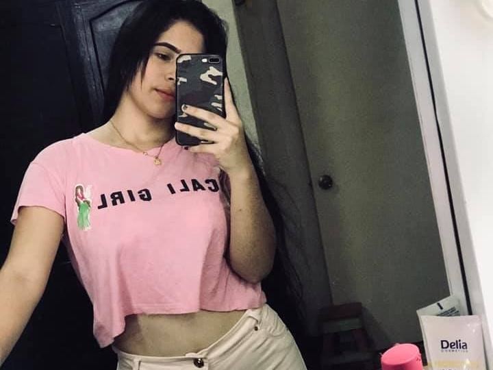 Imagen de perfil de modelo de cámara web de folrca789