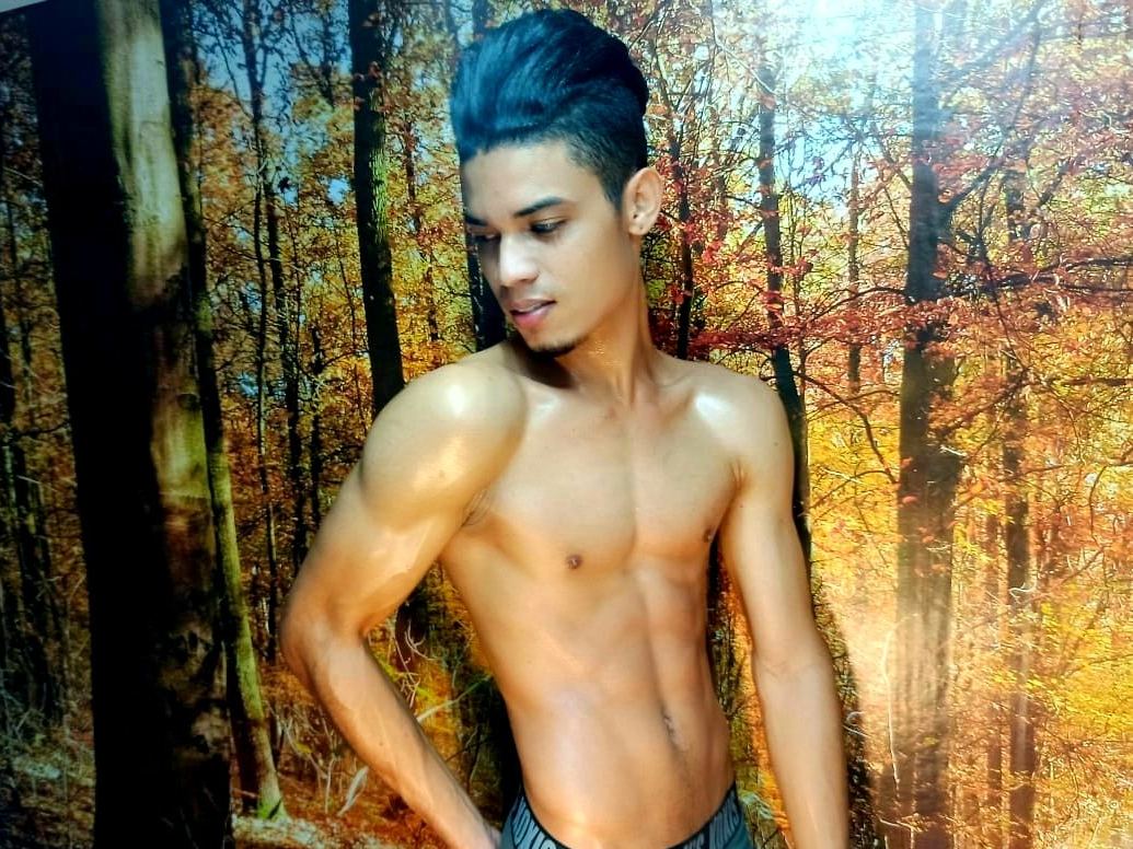 mason_n cam model profile picture 