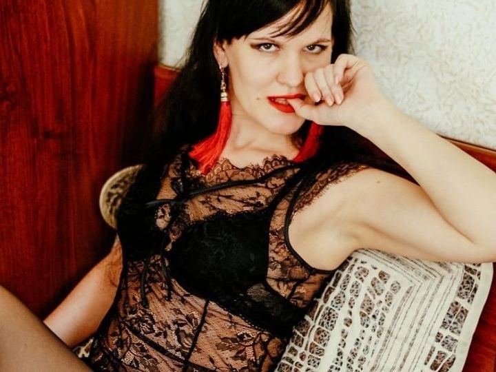 Imagen de perfil de modelo de cámara web de Bella_xRosex