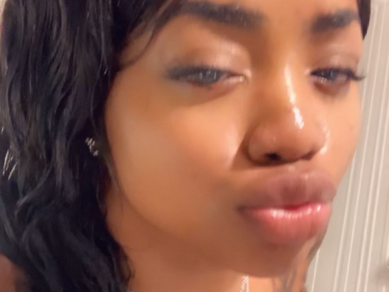 Prettyivyakeeper profilbild på webbkameramodell 