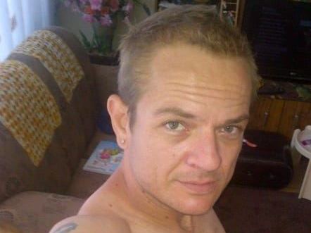 Image de profil du modèle de webcam Benonivirgo