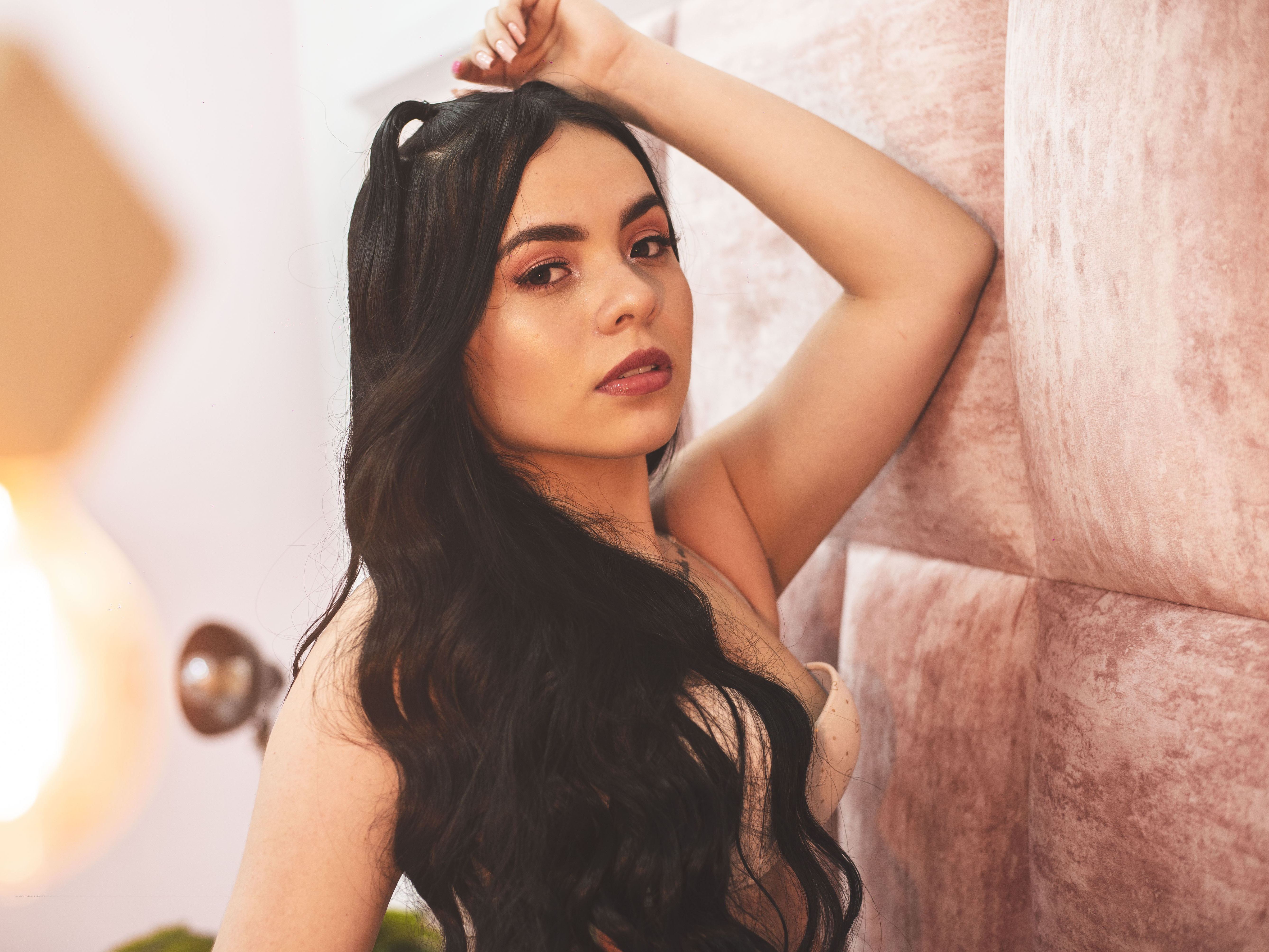NinaNovakov profielfoto van cam model 