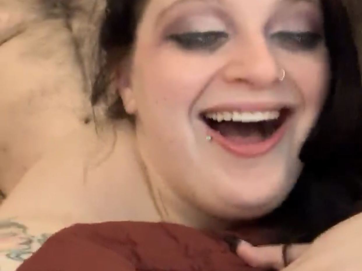 Hippiewhore420 profilbild på webbkameramodell 